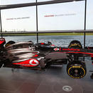 Button e Perez apresentam o novo McLaren MP4-28