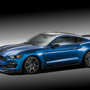 Ford apresenta versão mais radical do Shelby GT350