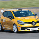 Novo Renault Clio Cup chega às pistas em 2014