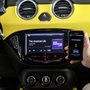 Opel Adam recebe IntelliLink com suporte para smartphone e GPS