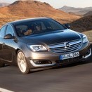 Renovado Opel Insignia com três motores novos