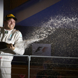 Rosberg segura Ricciardo e vence em Singapura