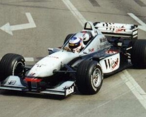 MP4/98T