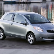 Toyota Yaris Liftback (US) Automatic