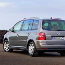 Volkswagen Touran 2.0I TDI 140cv DSG DPF Highline 7L.