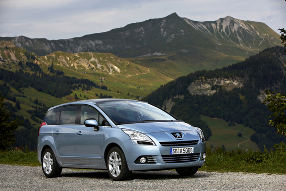 Peugeot 5008 1.6 e-HDi EGC SR