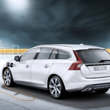 Volvo Plans Diesel, Plug-in Hybrid V60 for 2012