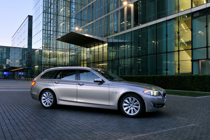 BMW 530i Touring AT