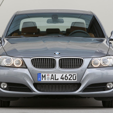 BMW 330d Navigator (E90) LCI