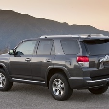 Toyota 4 Runner SR5 4X2