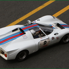 Chevron B16