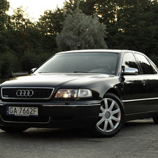 Audi A8 4.2 L quattro