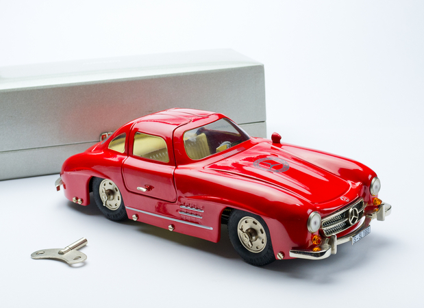 Playing with Toys: The 300SL Through Miniature 