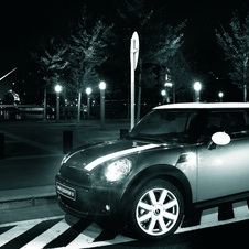 MINI (BMW) Mini Cooper Auto 50 Camden