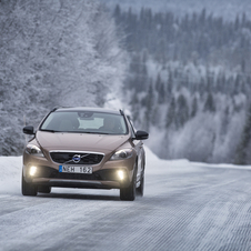 The V40 will be offered with all-wheel drive with two engine options