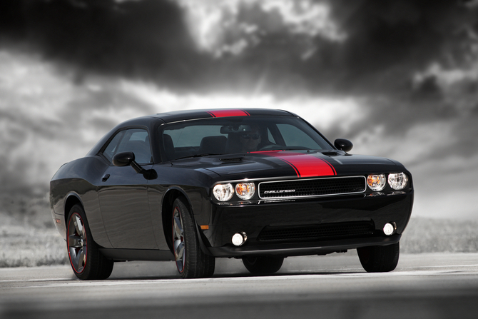 Dodge Challenger Rallye Redline Adds Sporty Looks to V6 Engine