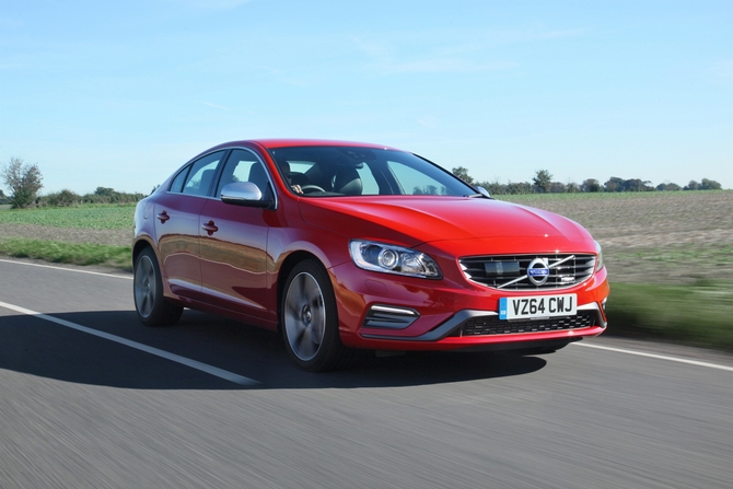 Volvo S60 D2 R-Design Momentum