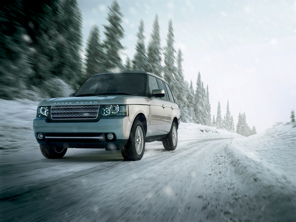 Range Rover Celebrates 10 Years of Its Third Generation with Special Editions