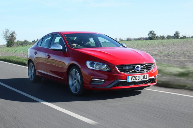 Volvo S60 D2 R-Design Momentum