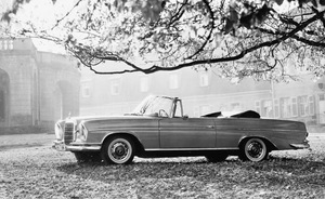 Mercedes-Benz 300 SE Cabriolet