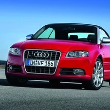 Audi S4 Cabriolet with Tiptronic