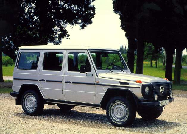 Mercedes-Benz G 300 Turbodiesel Lang Station Wagon