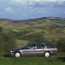 Mercedes-Benz 320 E