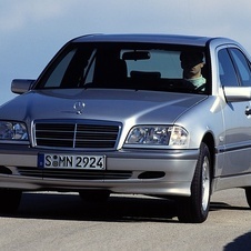 Mercedes-Benz C 230