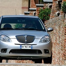 Lancia Ypsilon 1.4 8v