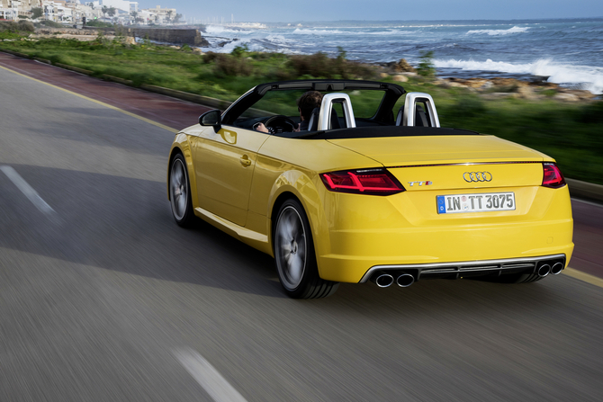 Audi TTS Roadster 2.0 TFSI quattro