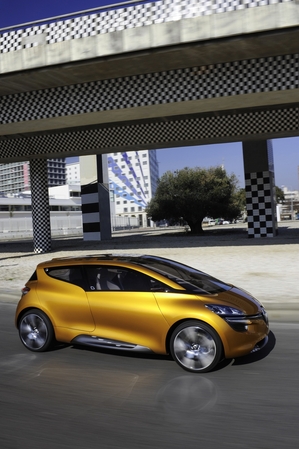 Renault R-Space