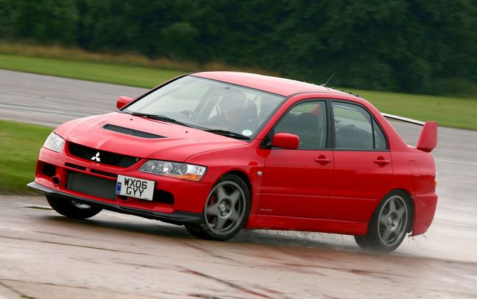 Mitsubishi Lancer Evolution IX FQ360