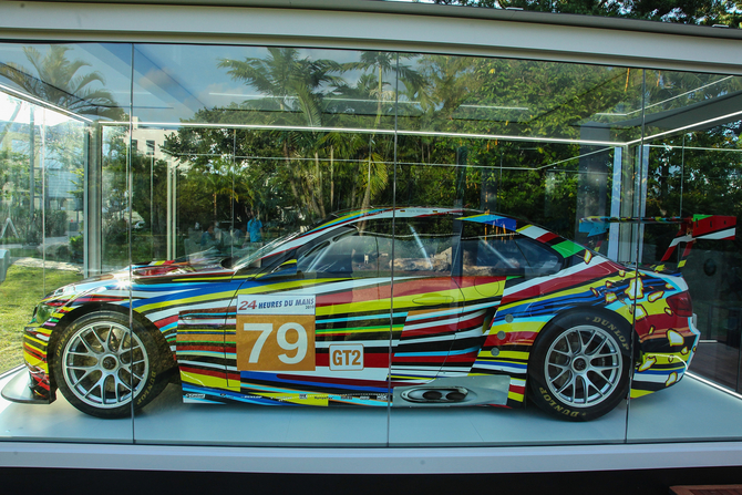 Jeff Koons BMW Art Car feierte Nordamerika-Premiere auf der Art Basel in Miami Beach