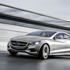 Mercedes-Benz F 800 Style Plug-In Hybrid