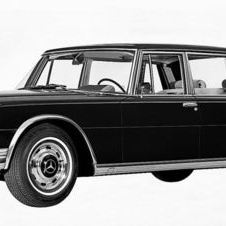 Mercedes-Benz 600