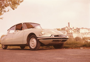 Citroën DS 19