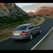 Volvo S40 2.4