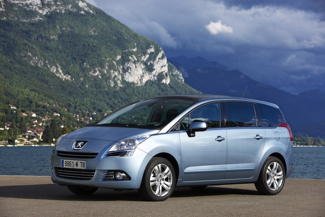 Peugeot 5008 Premium 1.6 HDi 110 FAP CVM6