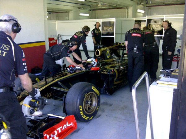 Raikkonen Takes to the Track for the First Time for Lotus