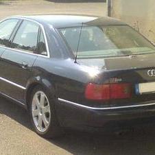 Audi S8 Tiptronic