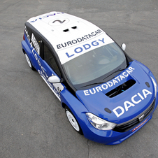 Dacia unveil MPV race car