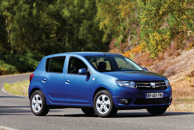 Nouvelle Dacia Sandero est proposée en 3 niveaux de finition et sa version Stepway en 2 niveaux de finition.