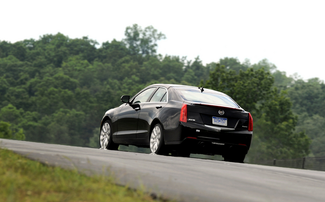 Com o ATS a Cadillac reentra no mais vendido segmento premium do mundo, num passo que pretende fazer reflorescer a marca