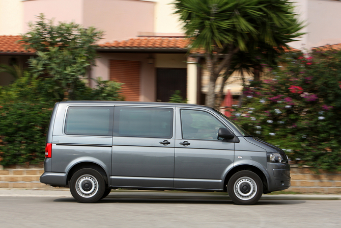 Volkswagen Caravelle 2.0 TDI Trendline short DSG