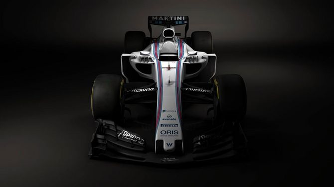 A principal alteração do deisgn do FW40 é o tamanho da asa traseira