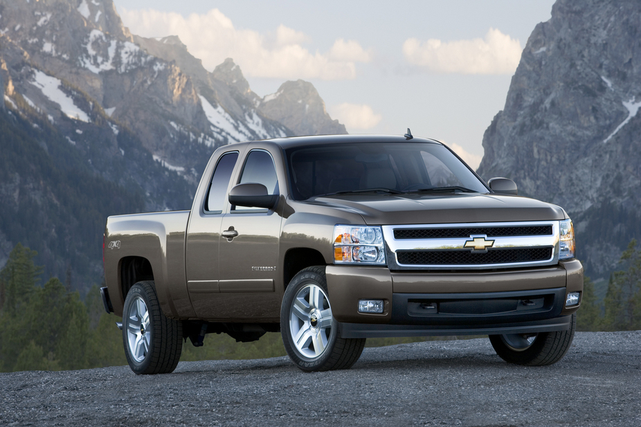 Chevrolet Silverado 1500 Extended Cab 4WD LS Standard Box