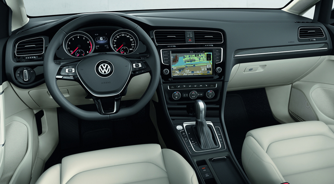 Premier écran tactile Volkswagen avec capteur de proximité