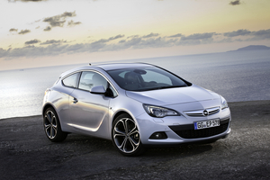 Opel Astra GTC Gen.1