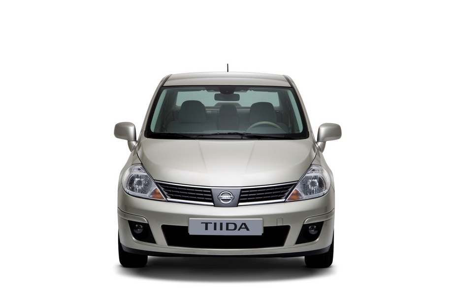 Nissan Tiida 1.6 Automatic