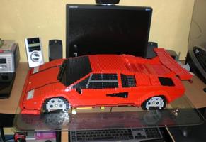  Alemão constrói Lamborghini Countach em Lego